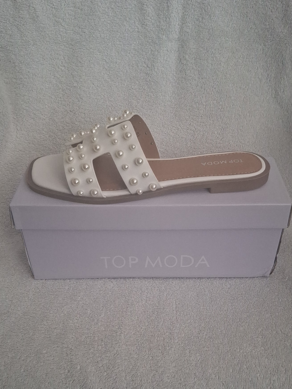 TOP Moda White Pearl Slide Mules